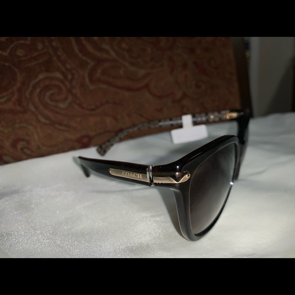 COACH SUNGLASSES